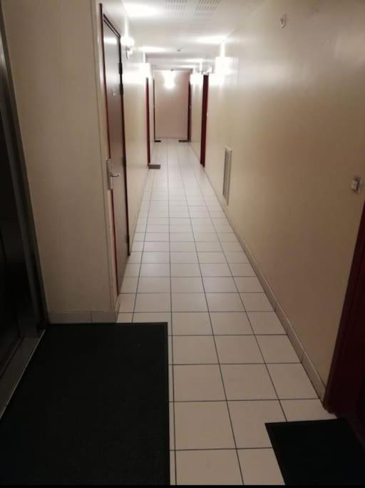 ארג'נטויל Joli Appartement Avec Jardin Et 2 Parkings Prives מראה חיצוני תמונה